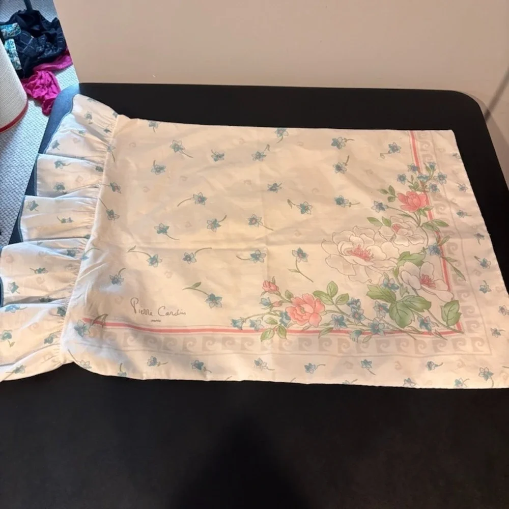 VTG Ruffled Floral Pierre Cardin Burlington Standard Pillow Cases & Full Sheet